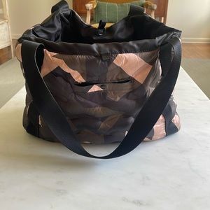 Go Dash Dot Gym Bag includes pouch and dry bag